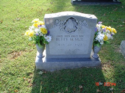 Betty Maxine Renner Mize photo