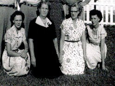 Ada, Roxine, and Clara Leigh Photos
