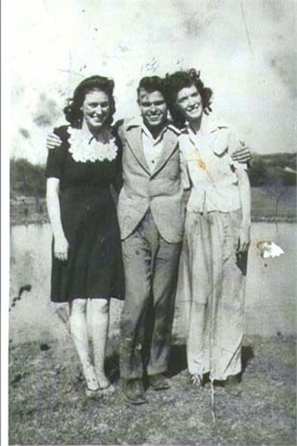 Opal, Bob, and Thelma Loveless Photo